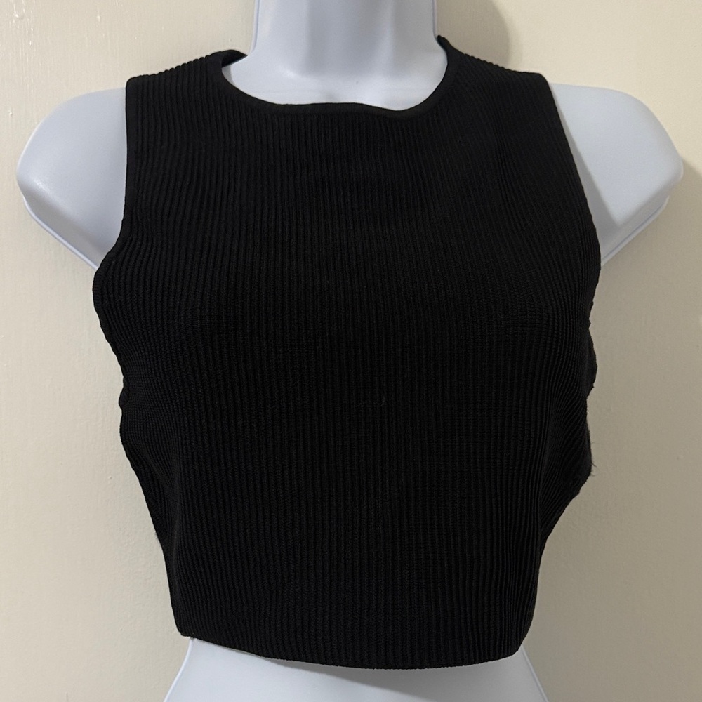Babaton Black Ribbed Crop Top